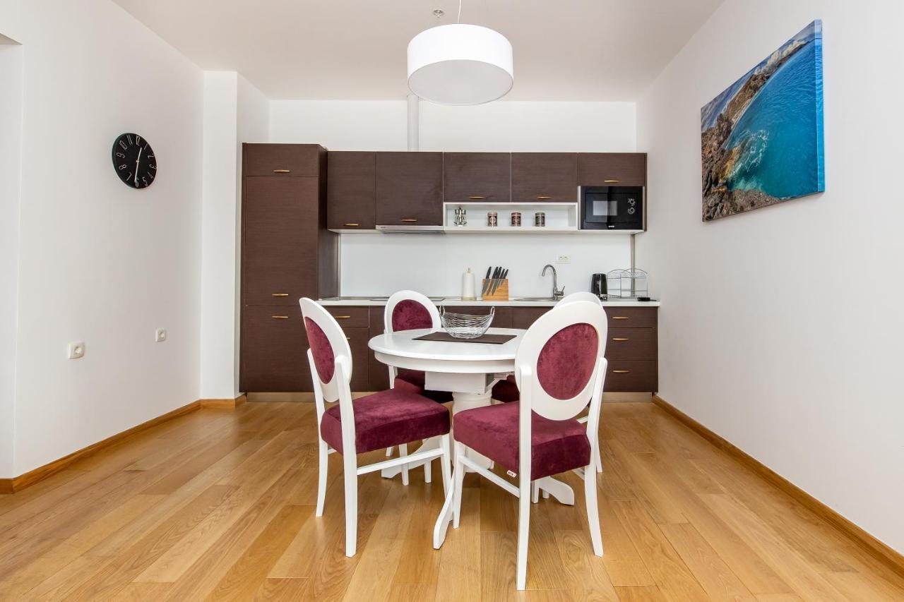 Apartments Lora In Apart-Hotel Budva Exterior foto