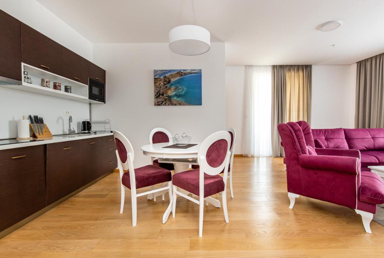 Apartments Lora In Apart-Hotel Budva Exterior foto