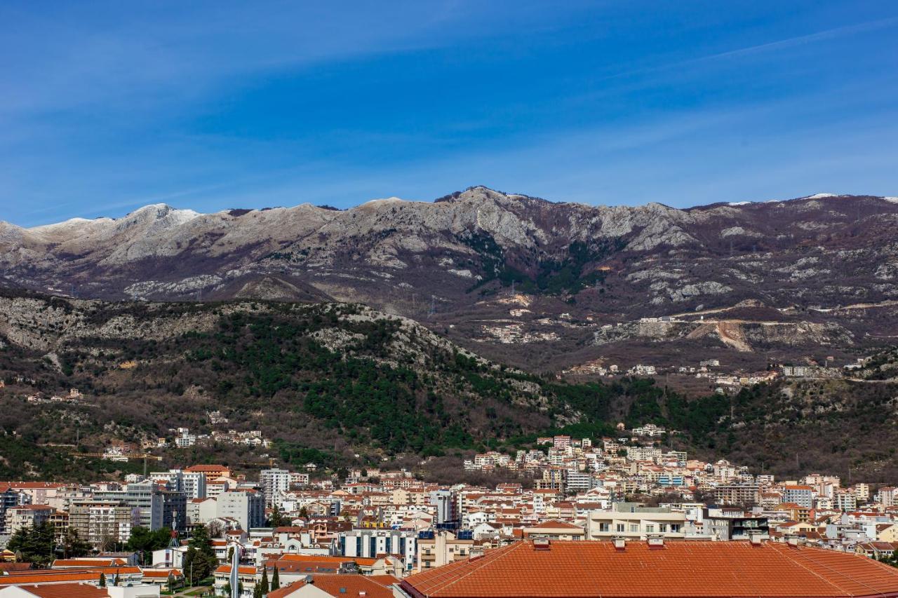 Apartments Lora In Apart-Hotel Budva Exterior foto