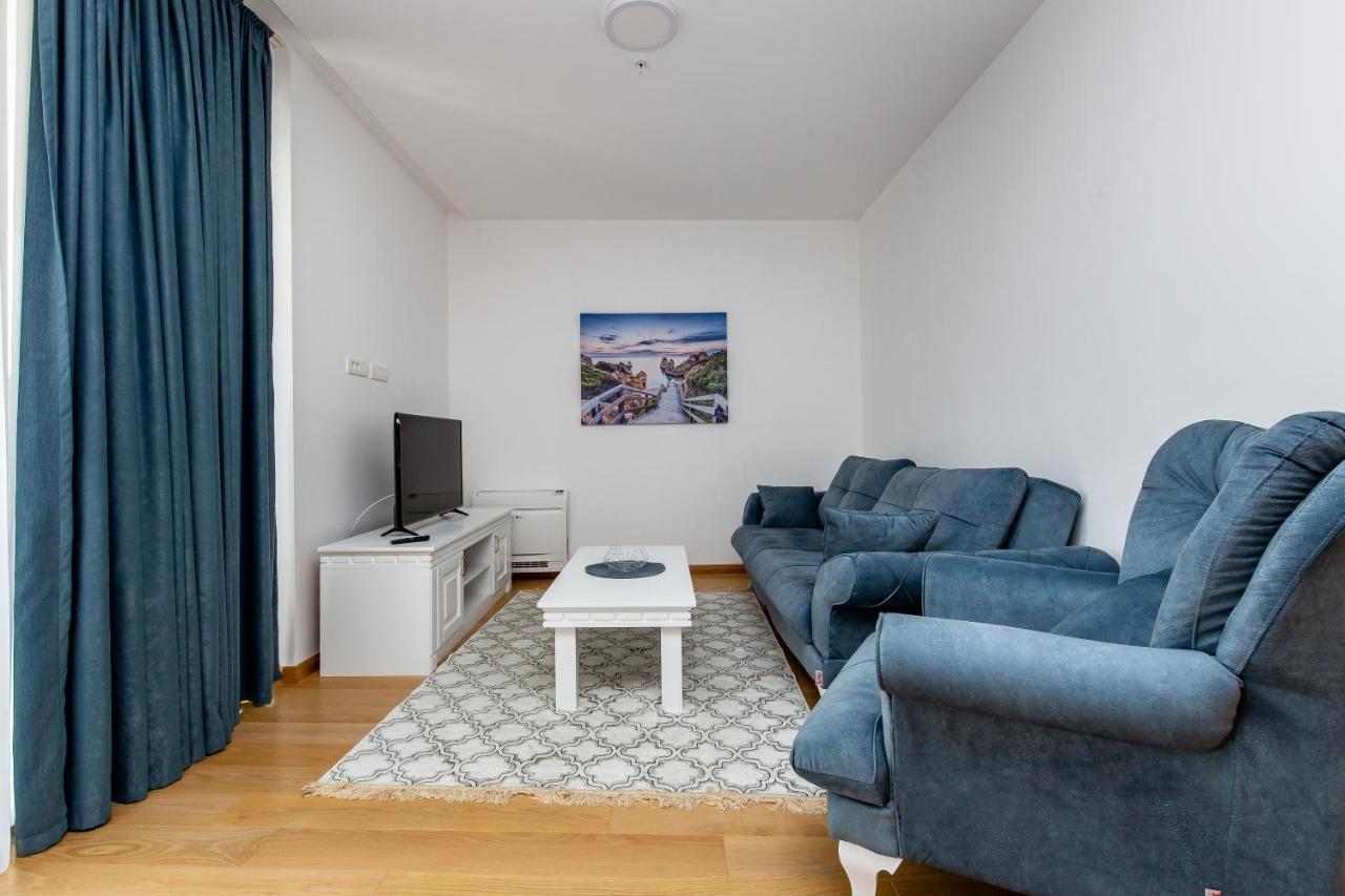 Apartments Lora In Apart-Hotel Budva Exterior foto