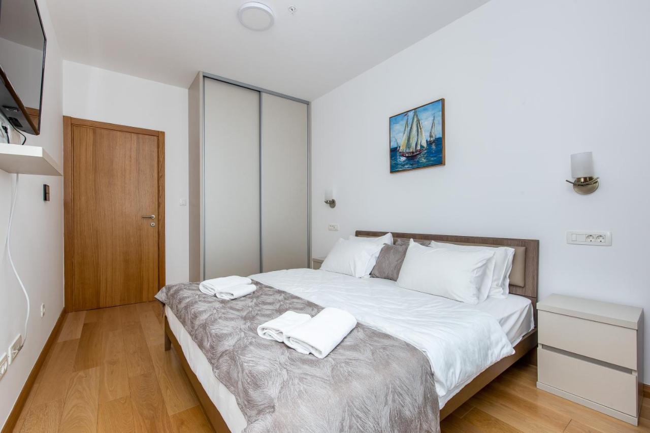 Apartments Lora In Apart-Hotel Budva Exterior foto
